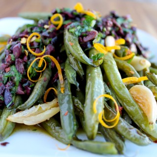 paleo green beans with olive vinaigrette