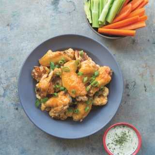 buffalo chicken wings and cauliflower